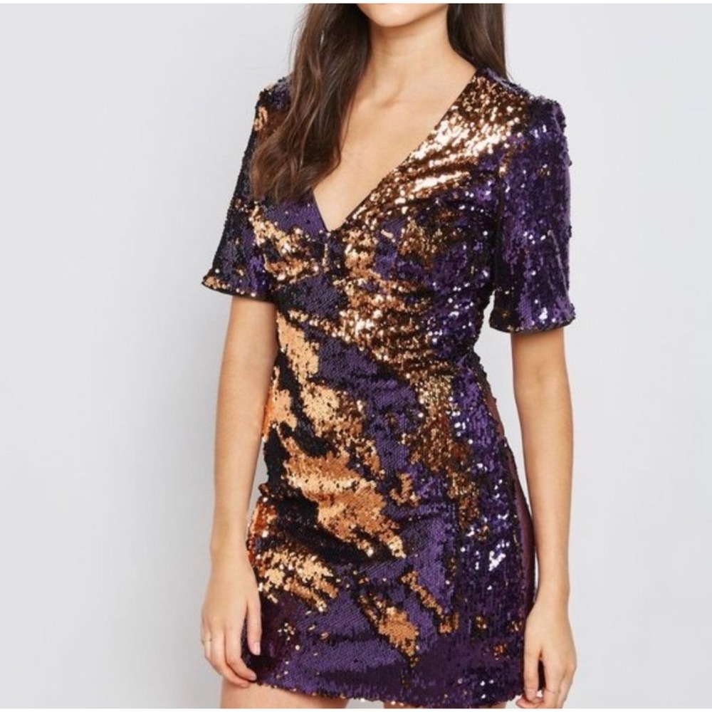 Bardot Two-Tone Sequin Mini Dress in Purple and Gold V-Neck Party Cocktail Dress